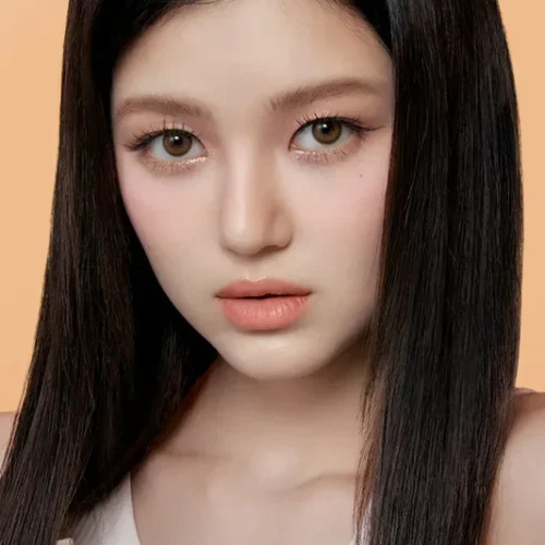 Purecon color contact lens